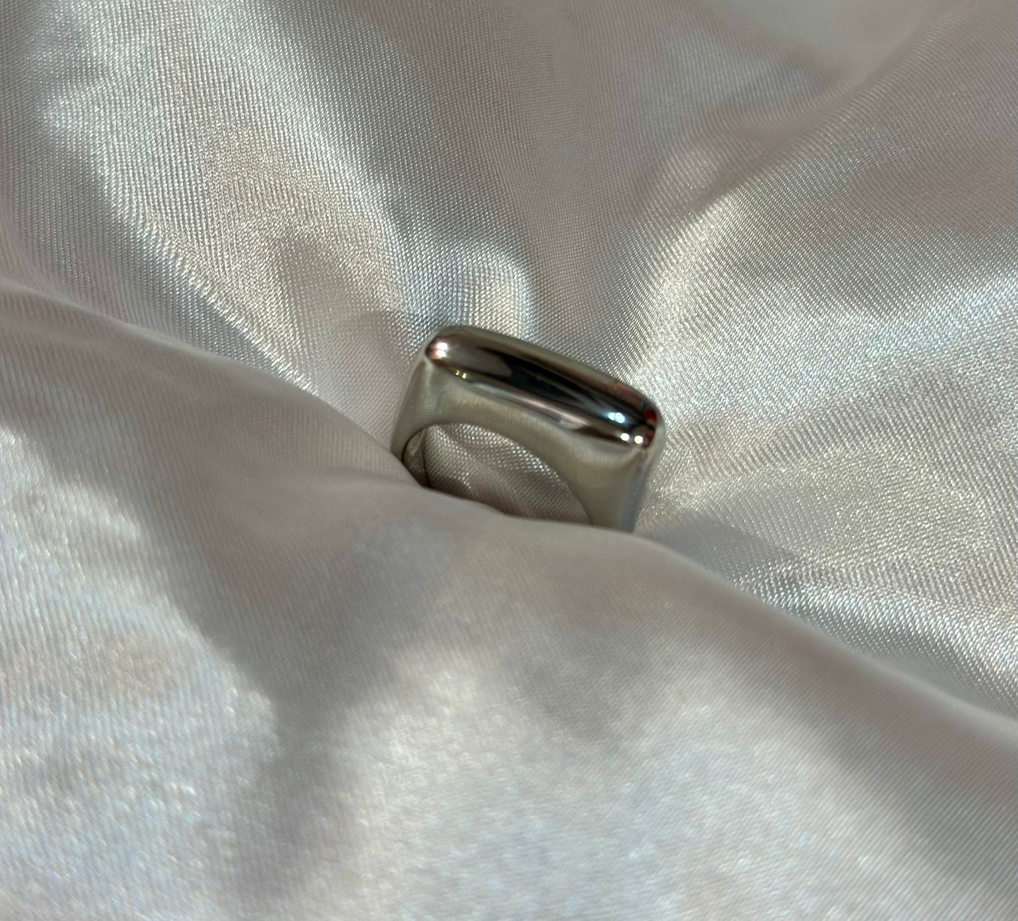 Immagine WhatsApp 2025-07-17 ore 19.34.12_84429d20 - Immagine WhatsApp ore .. d - anello signore acciaio argento